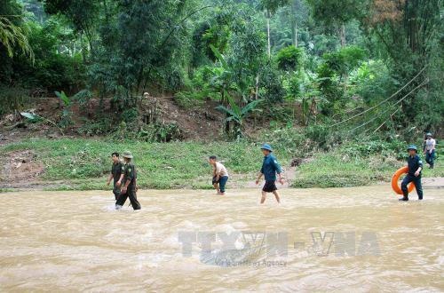 Tim thay nan nhan cuoi cung trong gia dinh bi lu cuon o Thai Nguyen hinh anh