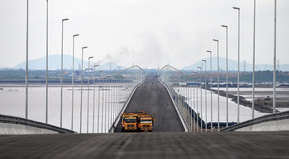 Yeu cau giai trinh sai sot ky thuat o cau vuot bien dai nhat Viet Nam hinh anh