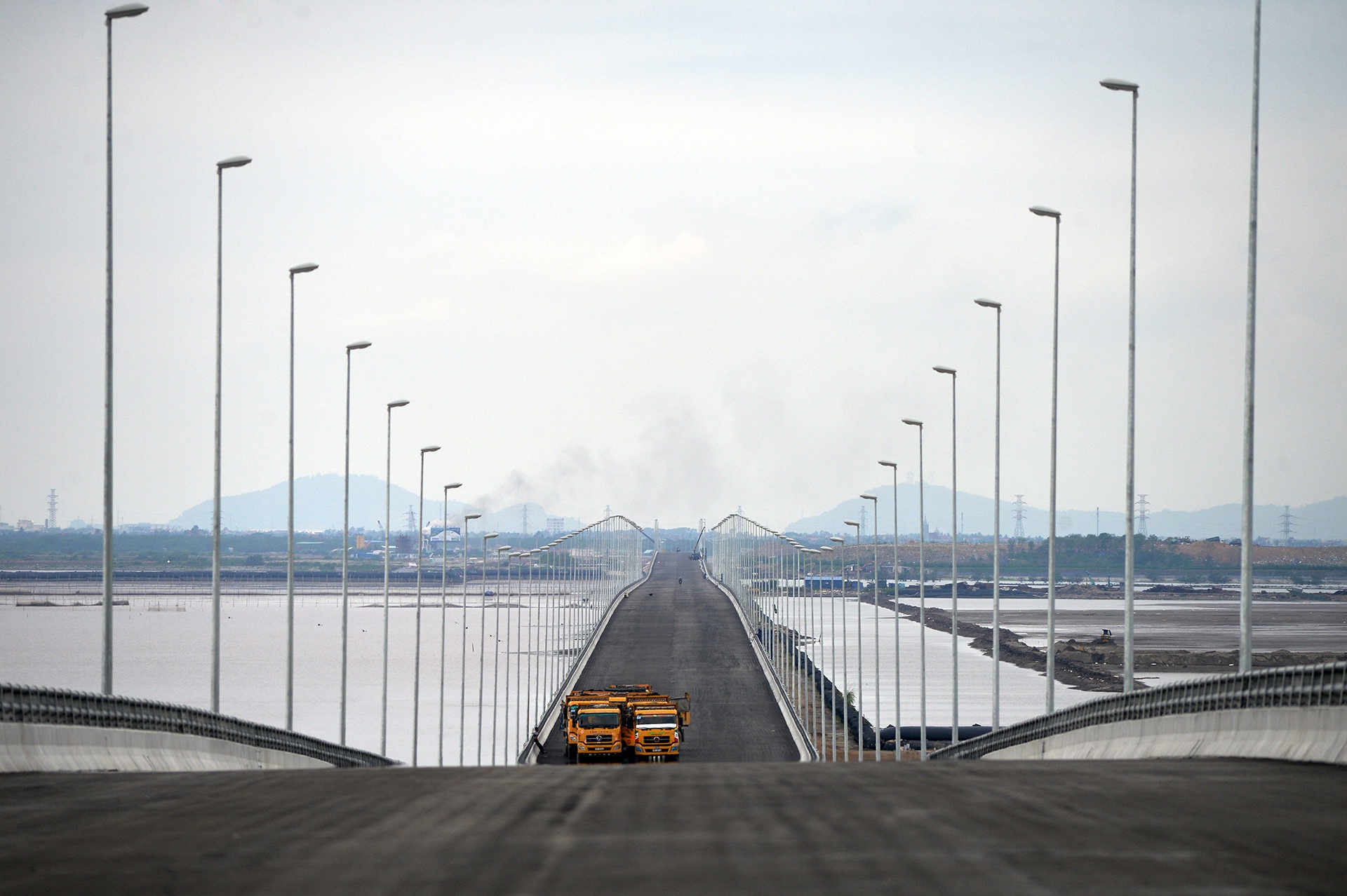 Nhung sai sot o cau vuot bien dai nhat Viet Nam hinh anh