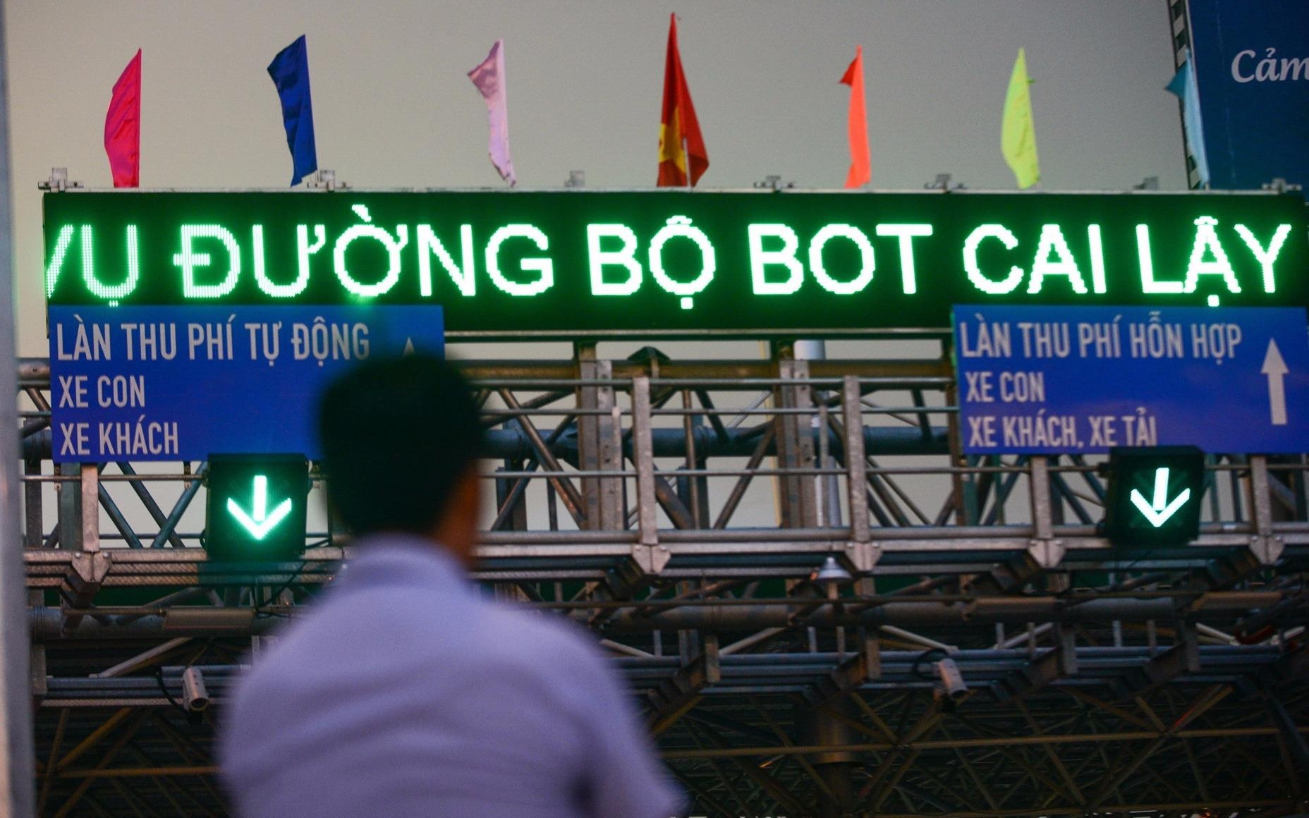 'Hang nghin xe qua tram Cai Lay chi 5-6 nguoi phan doi' hinh anh