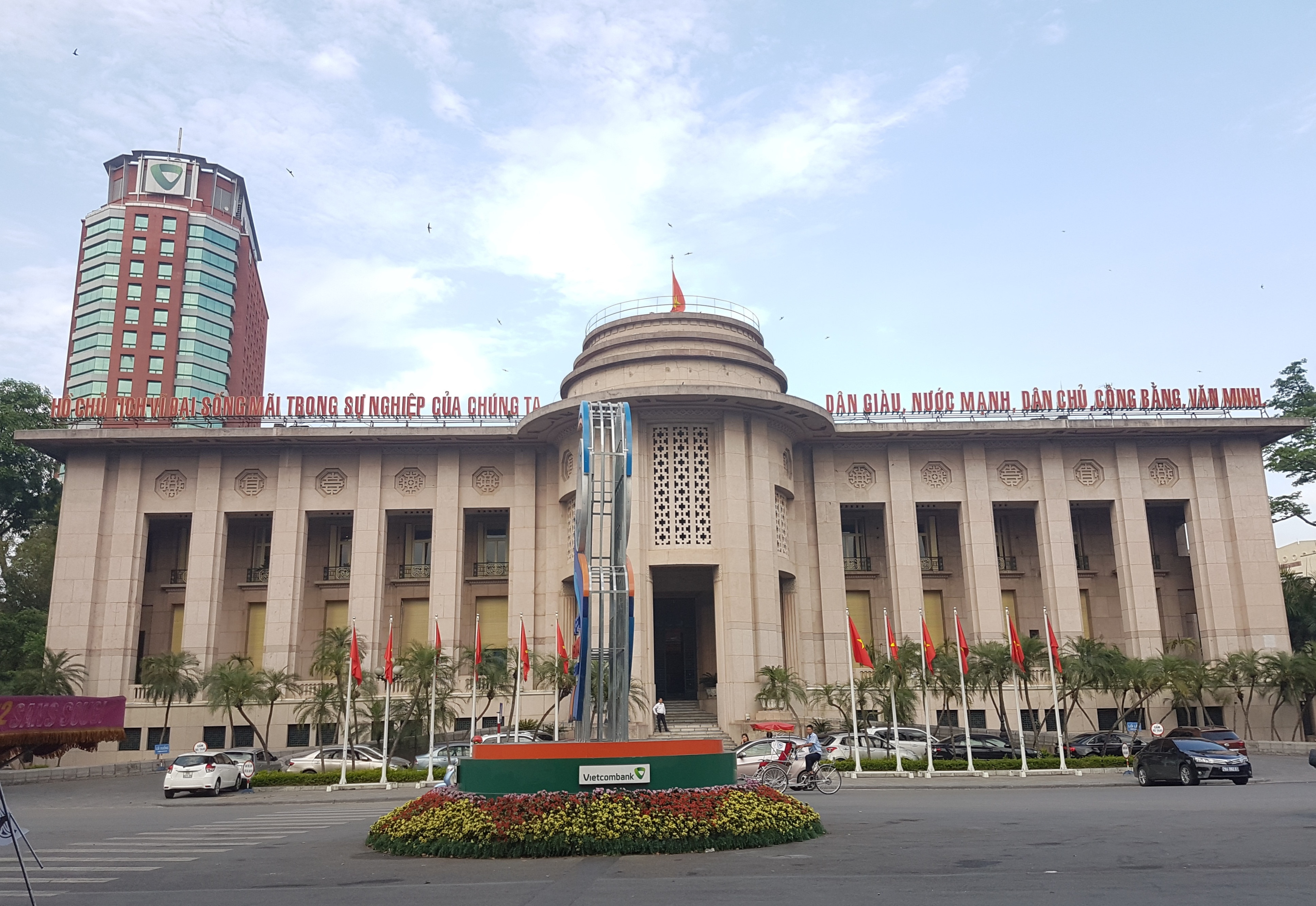 Phat hien nhieu vi pham tai Ngan hang Nha nuoc hinh anh