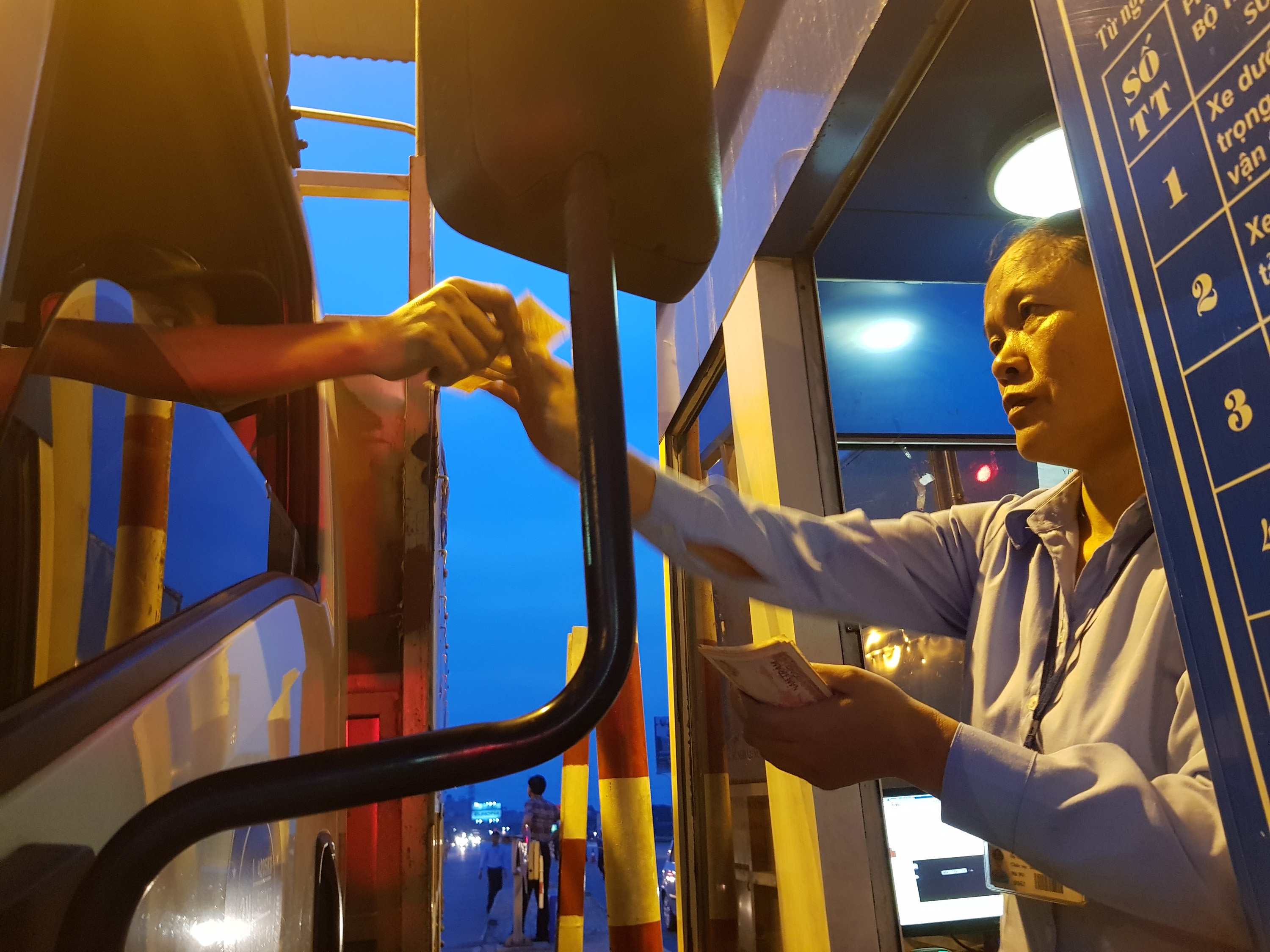 Trạm BOT quốc lộ 5 ảnh 1 Tram BOT quoc lo 5 anh 1