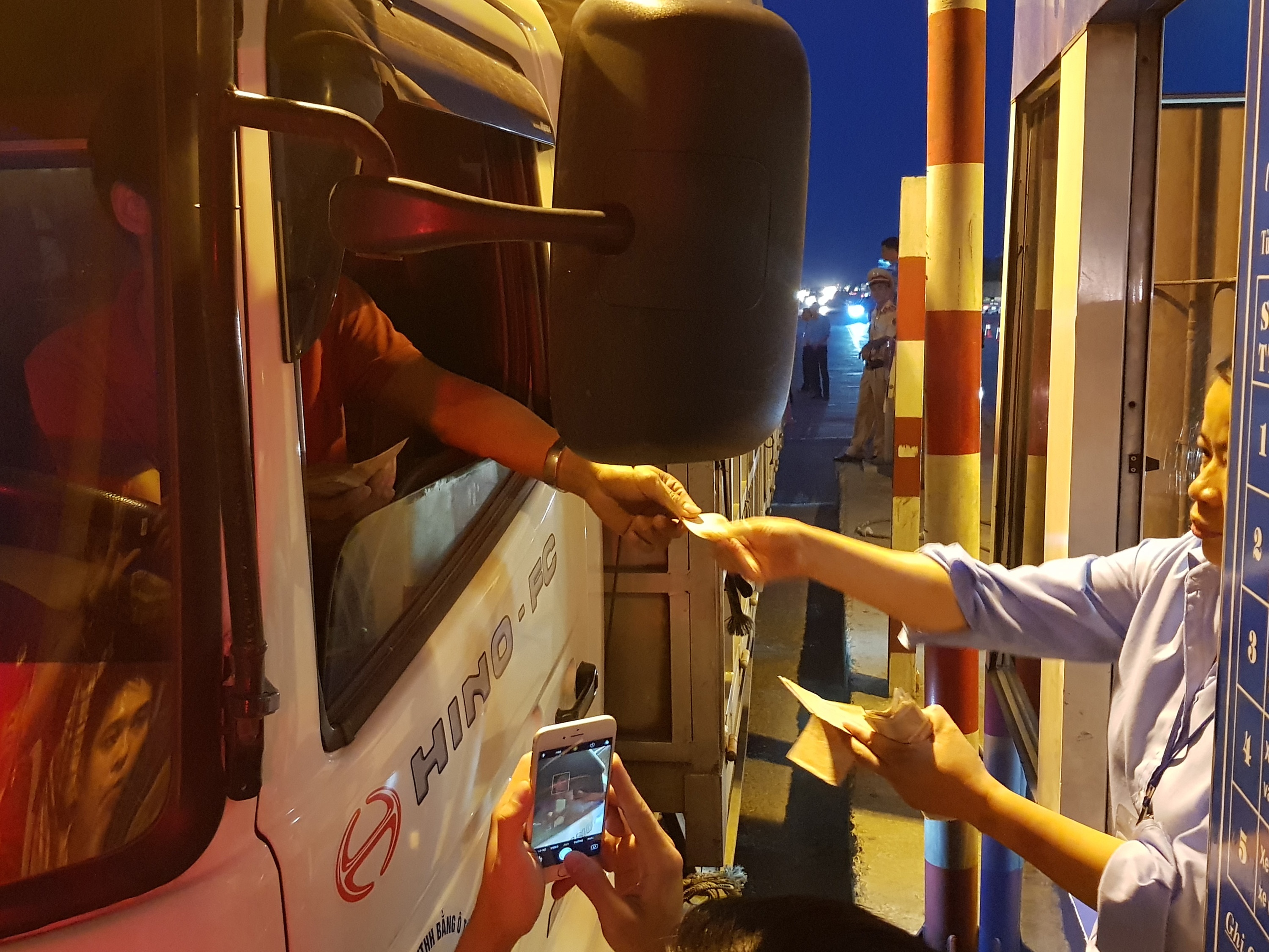 Trạm BOT quốc lộ 5 ảnh 2 Tram BOT quoc lo 5 anh 2