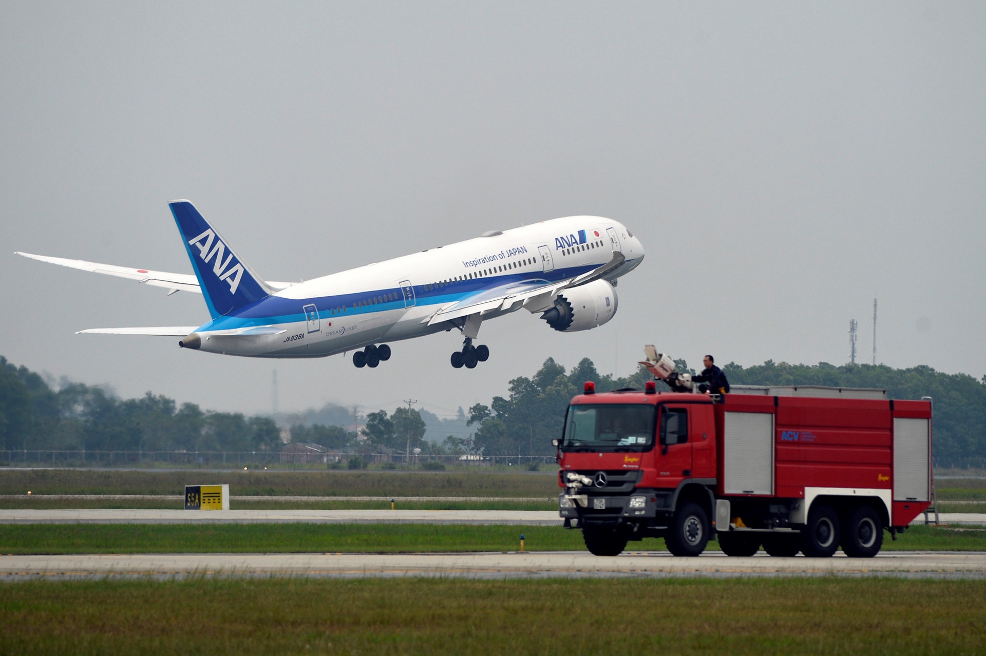 Sân bay Nội Bài vỡ trận ảnh 1 San bay Noi Bai vo tran anh 1