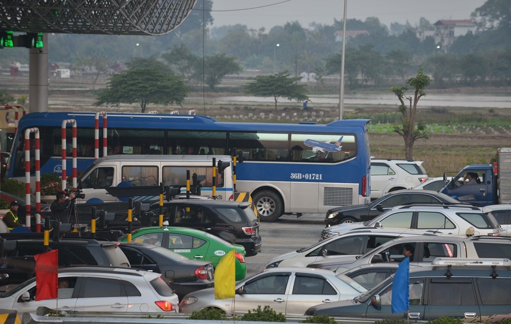 De xuat giam 25% phi qua tram BOT Phap Van - Cau Gie hinh anh