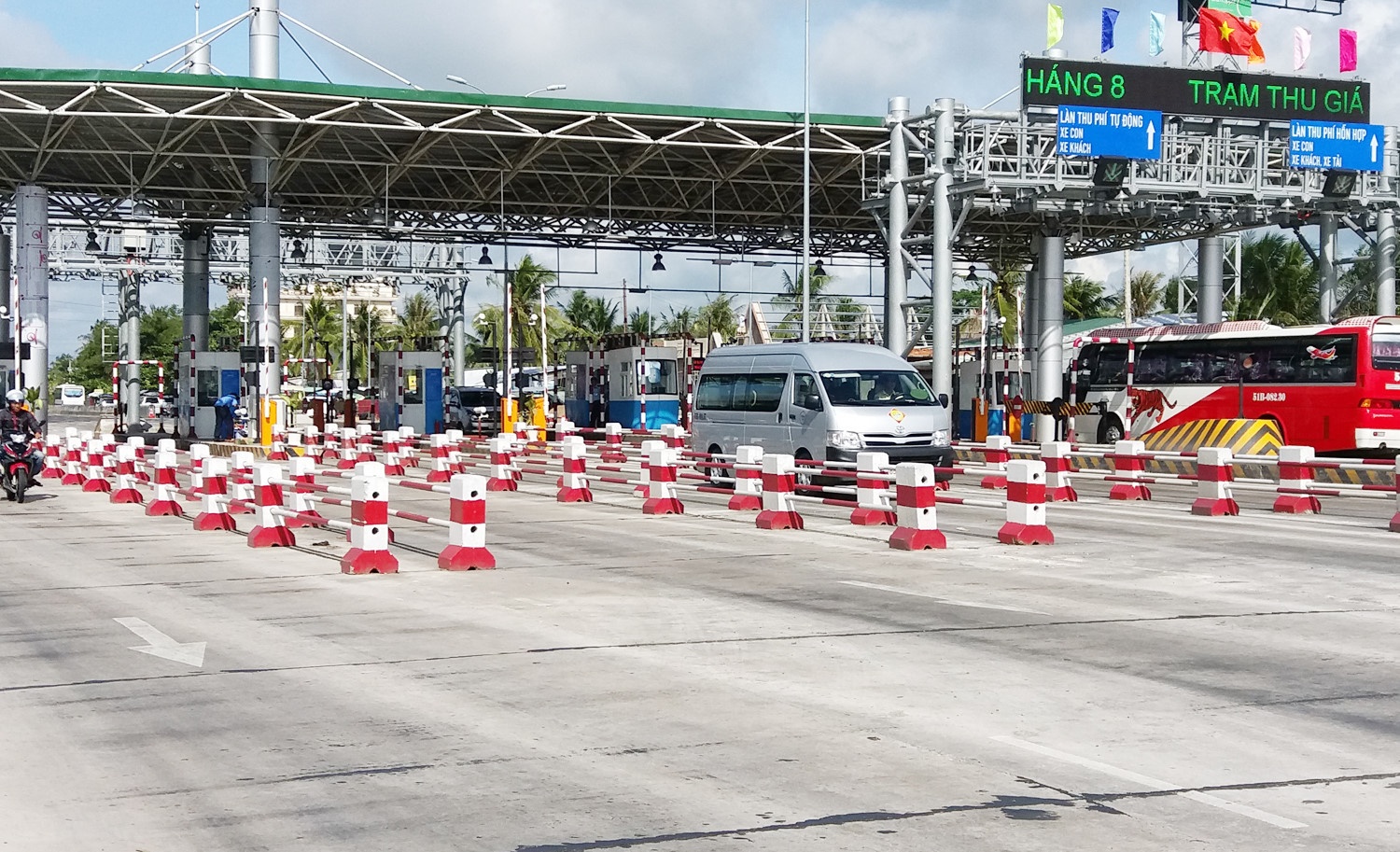 Bo GTVT khong mua lai BOT Cai Lay anh 1