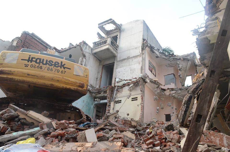 Giai toa 262 ho dan o 'nut that co chai' Truong Chinh hinh anh