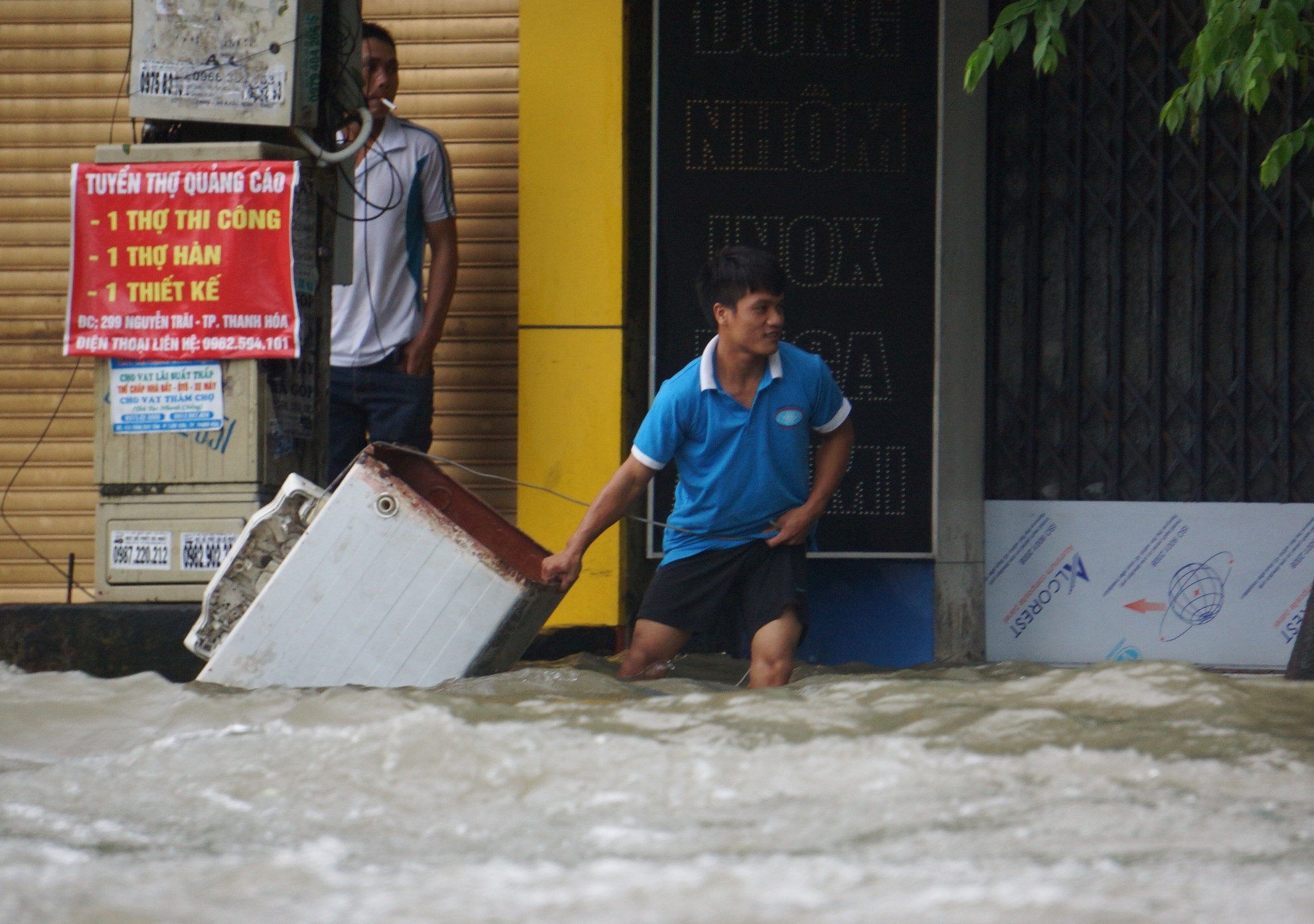 Khan cap ung pho mua lu anh 1
