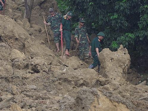 18 nguoi dang ngu bi dat vui o Hoa Binh hinh anh
