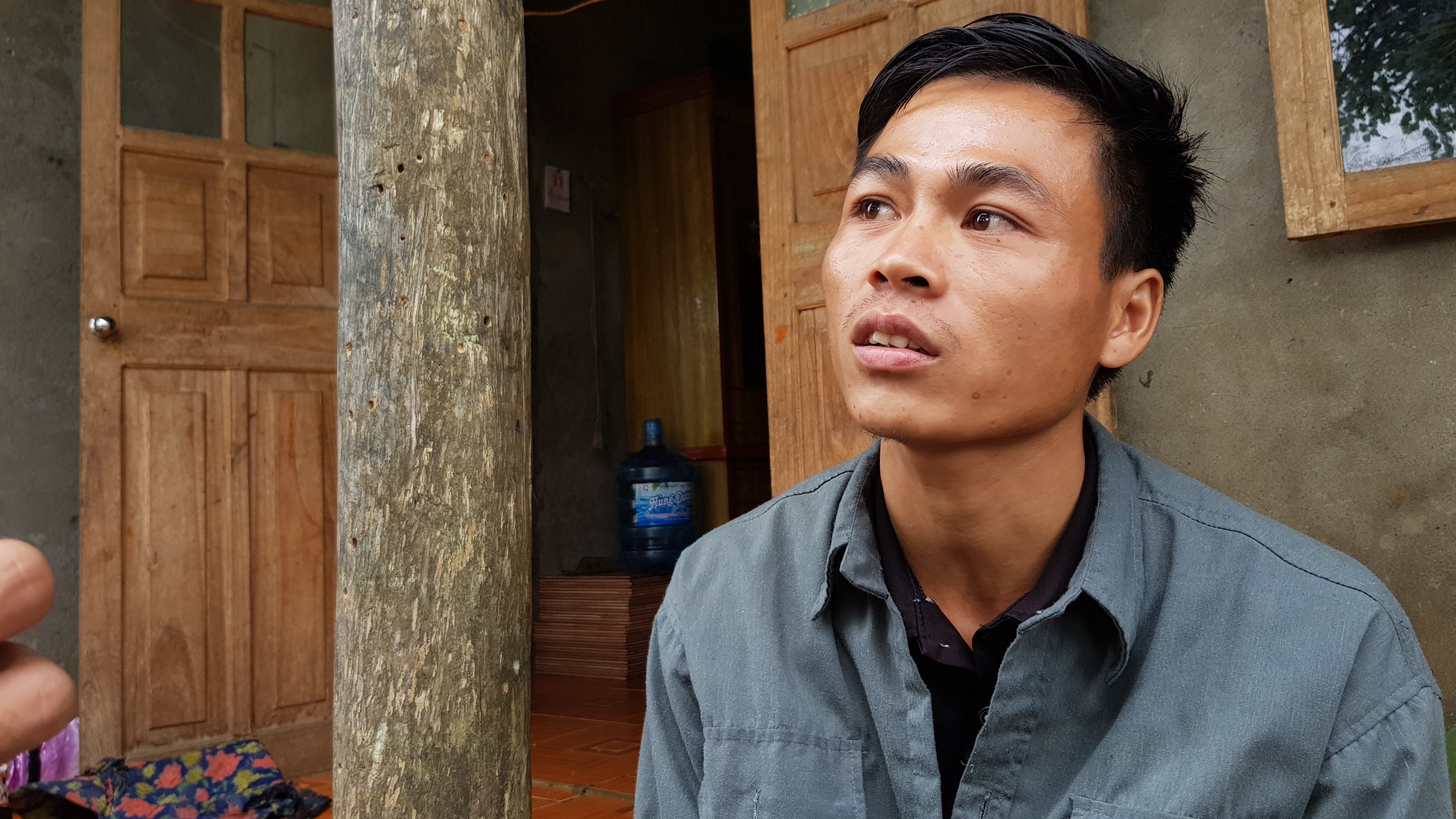 18 nguoi bi chon vui o Hoa Binh anh 3