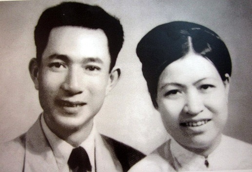 To chuc tang le cap cao nguoi hien hon 5.000 luong vang cho Nha nuoc hinh anh