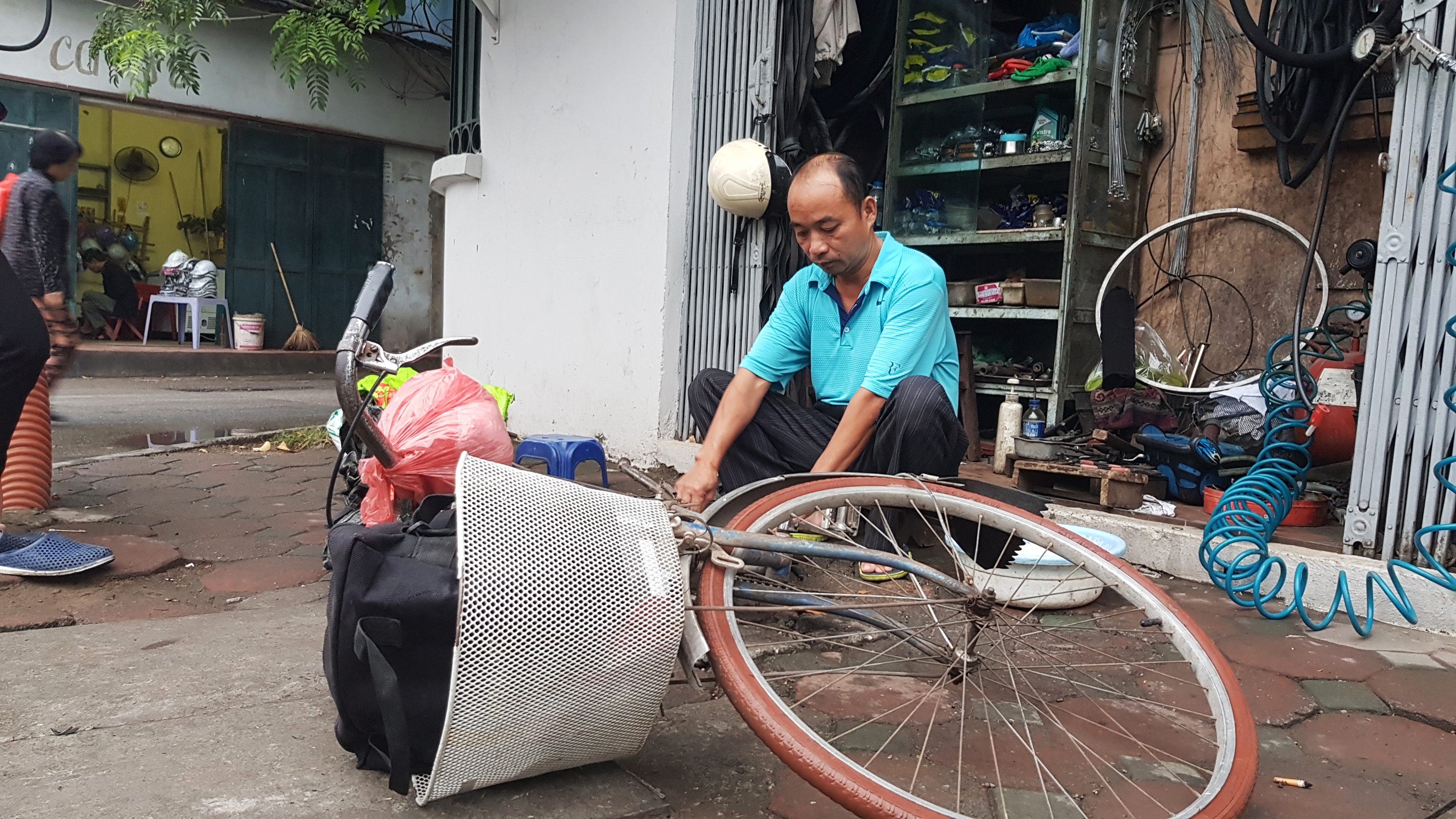 Nguoi hien 5.000 luong vang anh 3