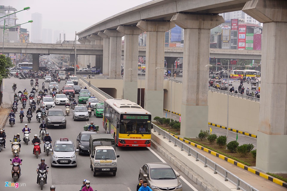 Ha Noi xay 3 cau vuot,  ham anh 1