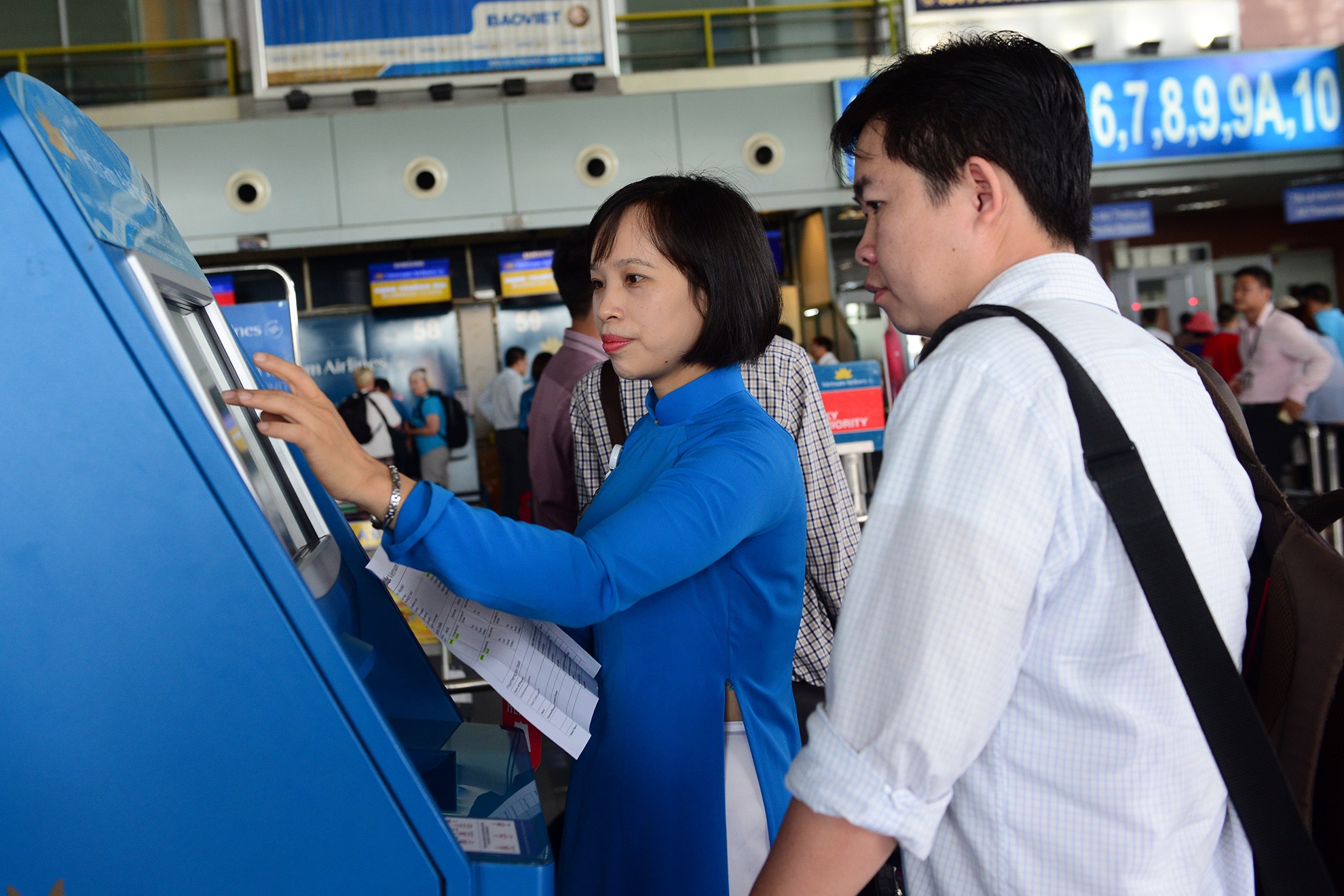 Quy dinh the dang, bang lai khong duoc dung di may bay co sai sot hinh anh