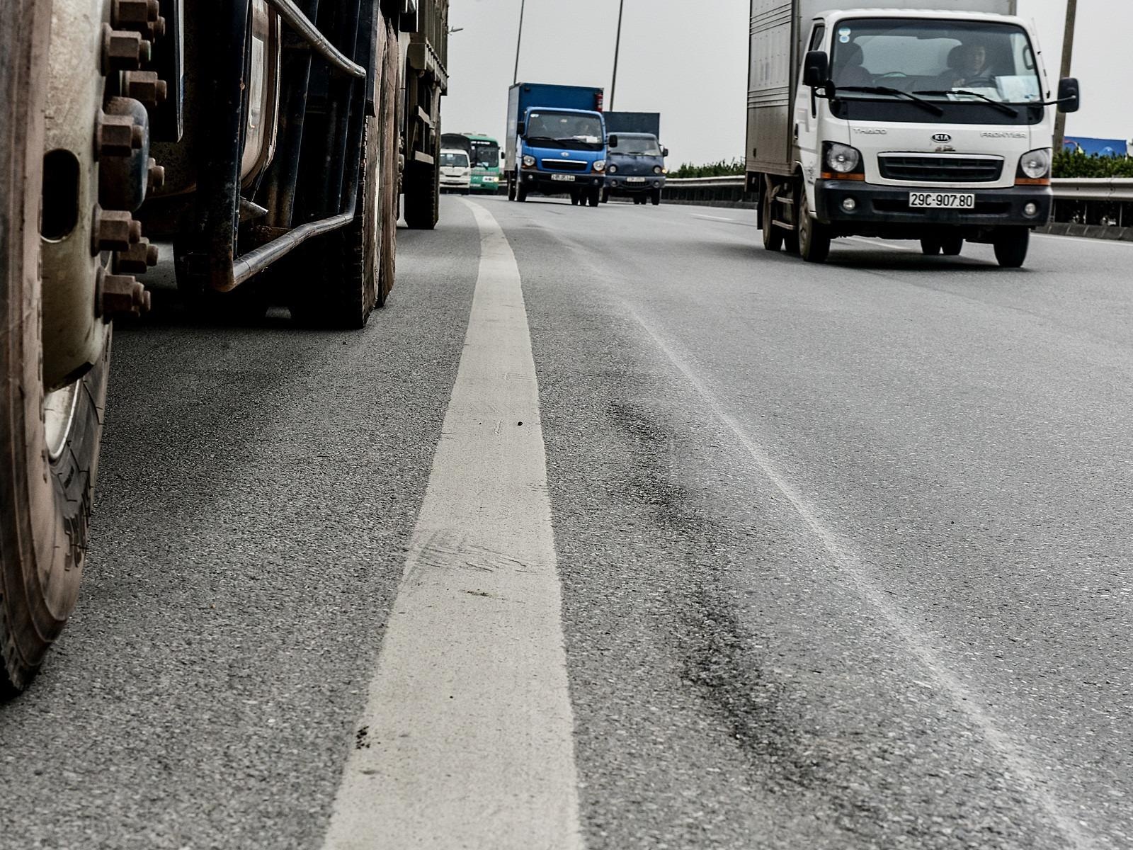 Cong an vao cuoc vu Chanh thanh tra So bi to 'bao ke' xe qua tai hinh anh