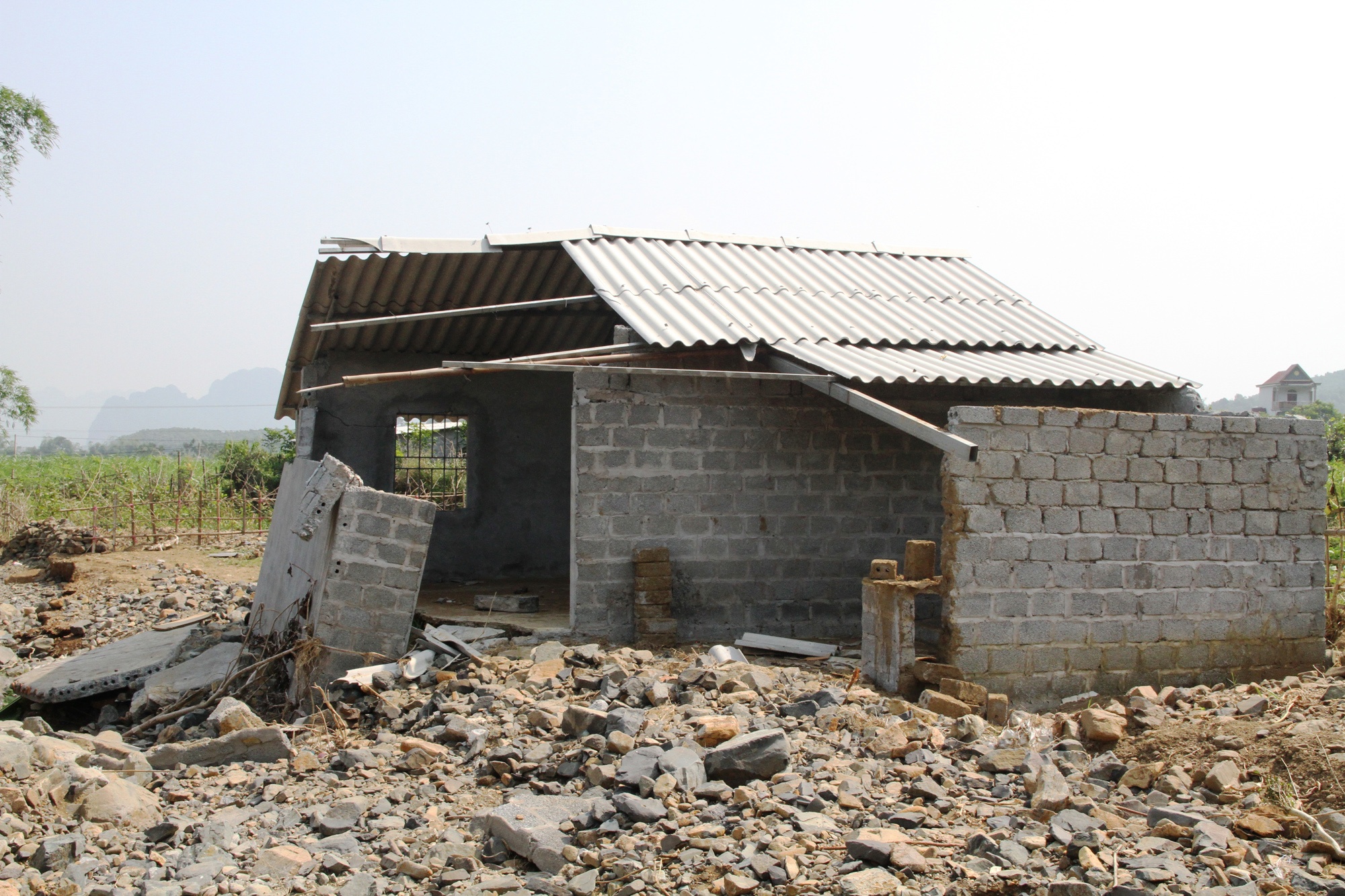 Sat lo Kim Boi,  Hoa Binh anh 5