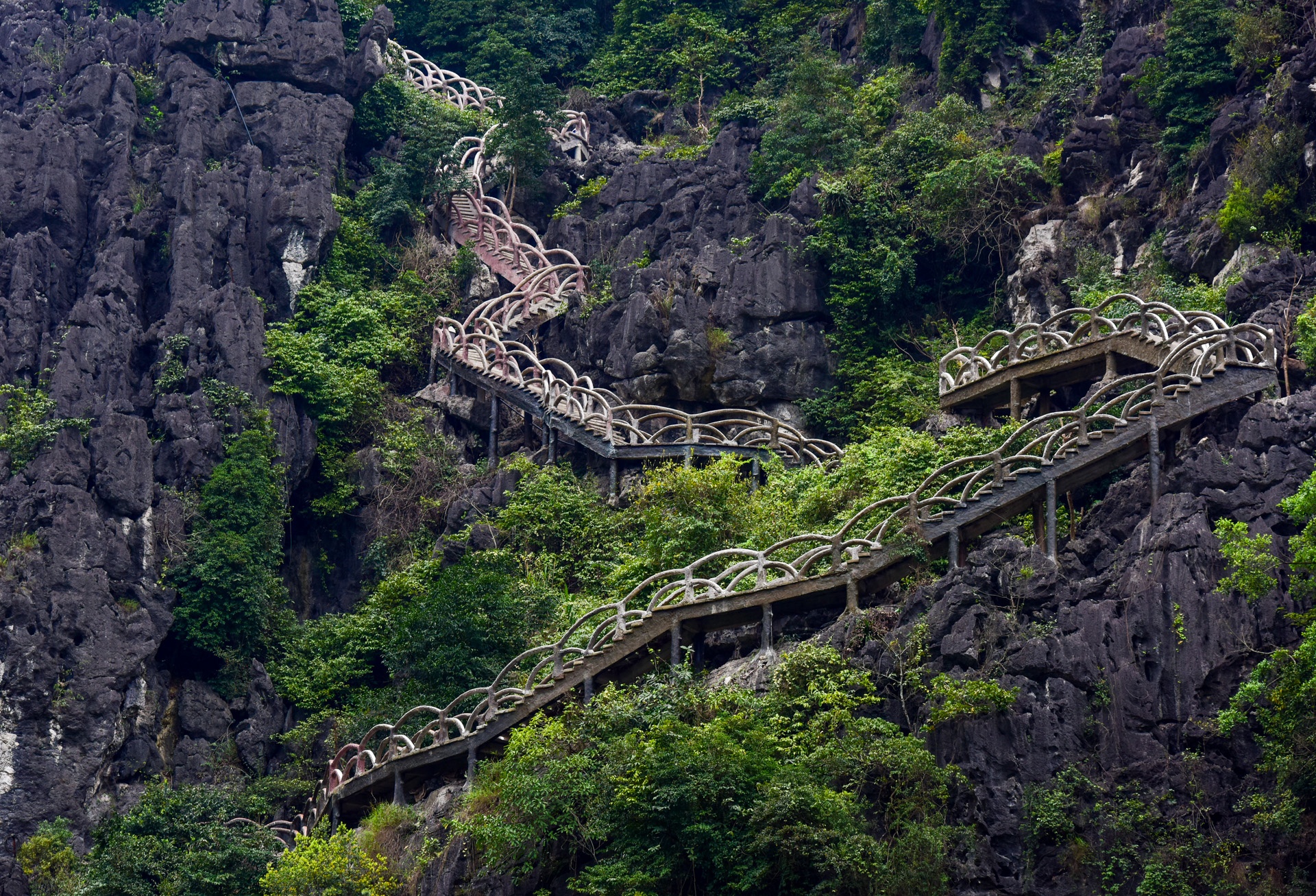 'Cong trinh vi pham o sau trong vung loi di san nen kho phat hien' hinh anh