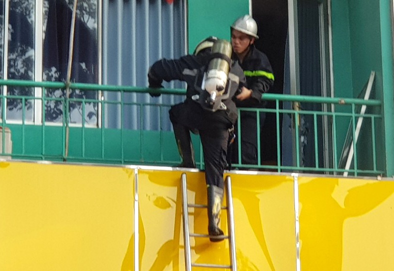 Cháy khách sạn ở Sài Gòn ảnh 2 Chay khach san o Sai Gon anh 2