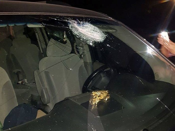 Nghi tre em nem da hang loat oto o cao toc Ha Noi - Thai Nguyen hinh anh