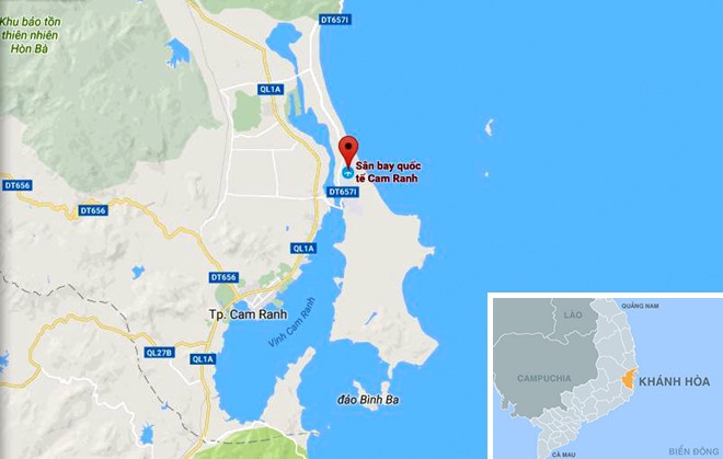 Khach Trung Quoc mac ao in hinh duong luoi bo anh 2