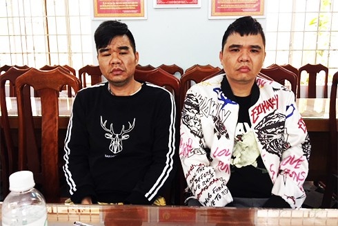 Bat 2 trum xa hoi den Trung Quoc tai Nha Trang hinh anh