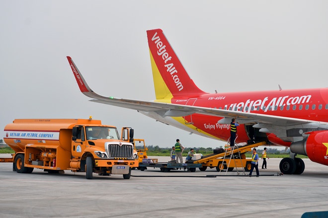 6 thang, Vietjet co hon 10.000 chuyen bay cham gio hinh anh