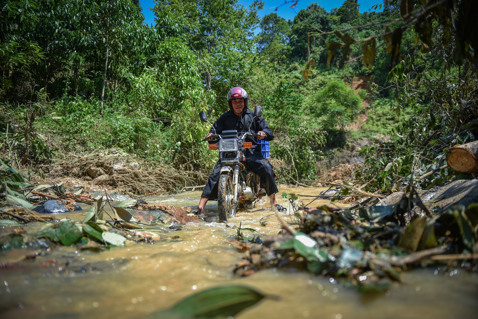 Mua lon,  lu quet o mien nui phia Bac anh 1