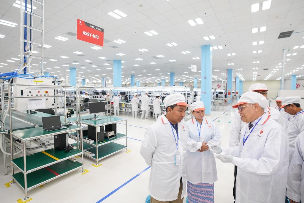 Nha may VinSmart anh 1