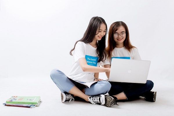 Video - Ung dung hoc tieng Anh truc tuyen YOLA Smart hinh anh