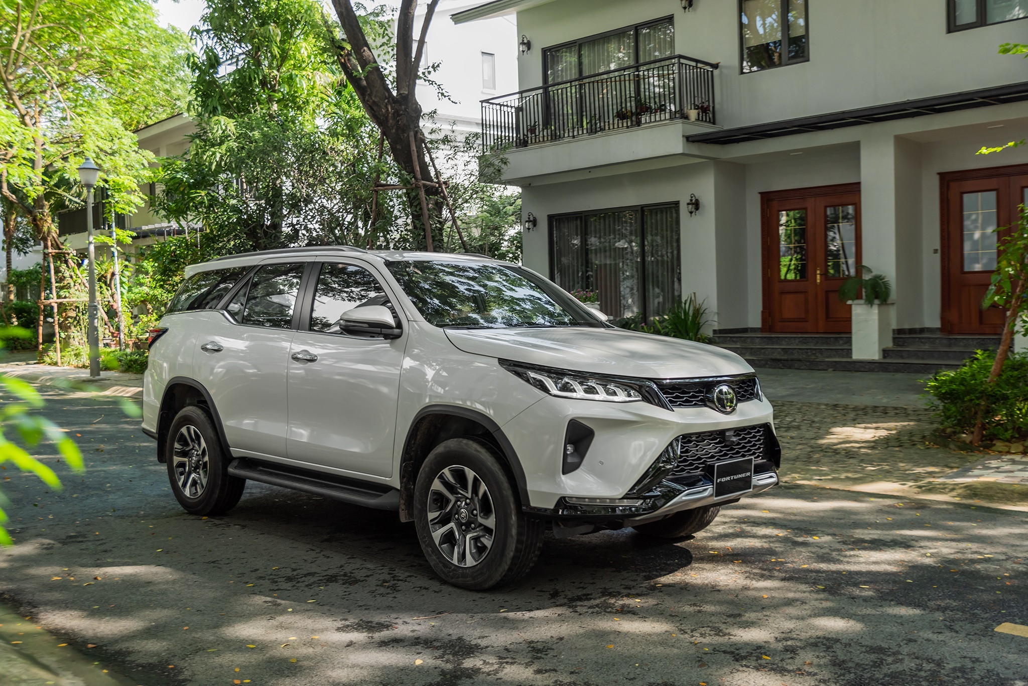 Video -  Gioi thieu Toyota Fortuner 2020 hinh anh