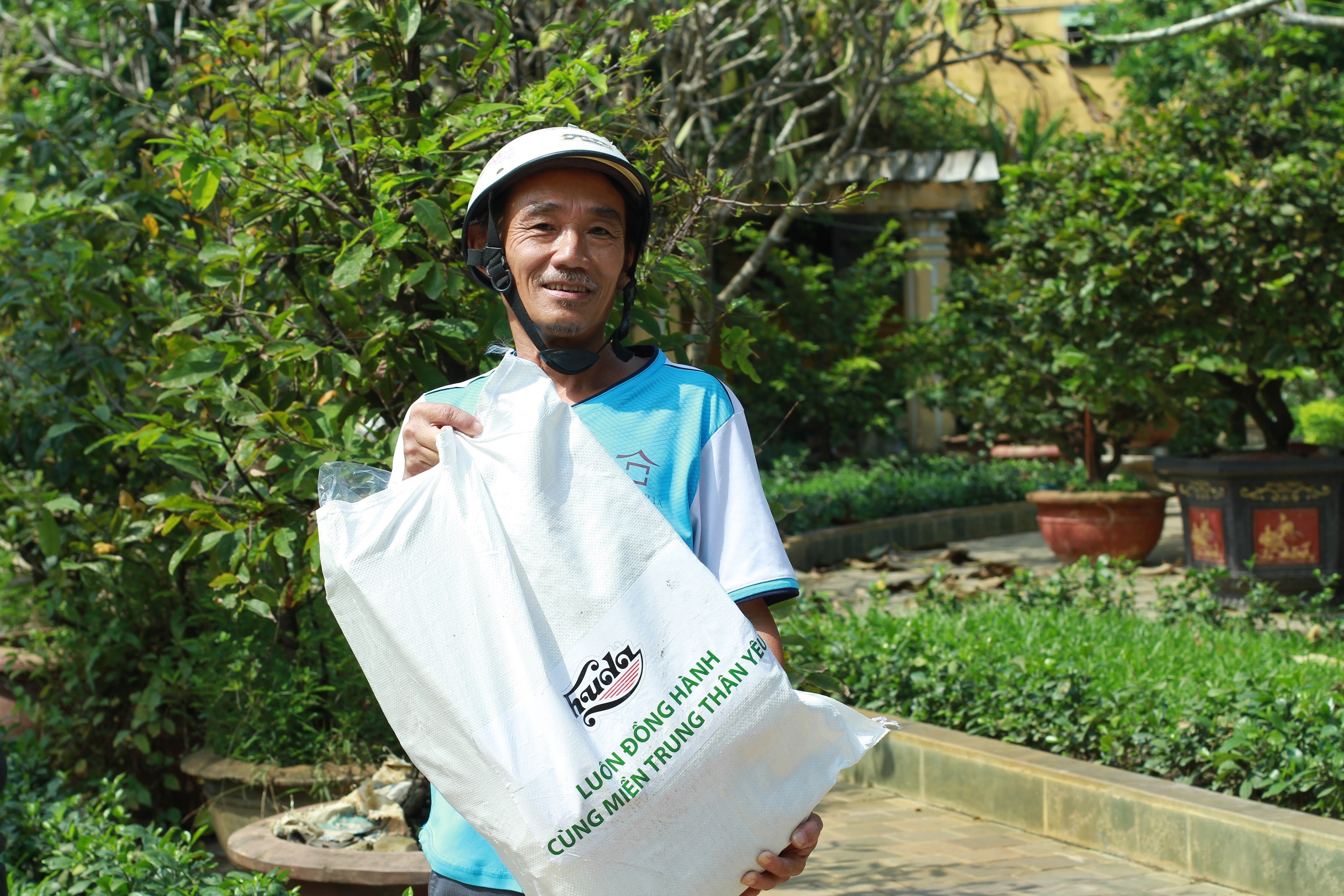 Luon dong hanh cung mien trung than yeu anh 4