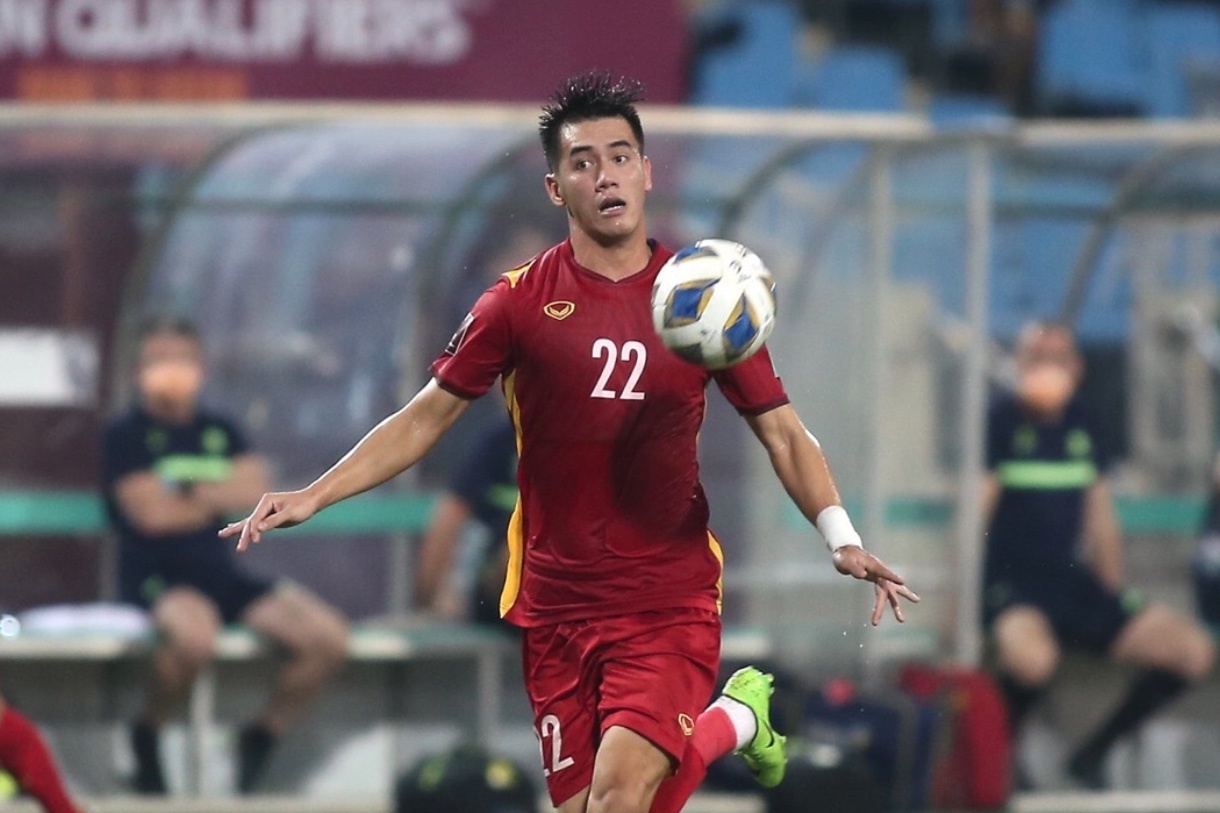 Xem truc tiep tran Viet Nam tren kenh do FPT Play hop tac, phat trien hinh anh