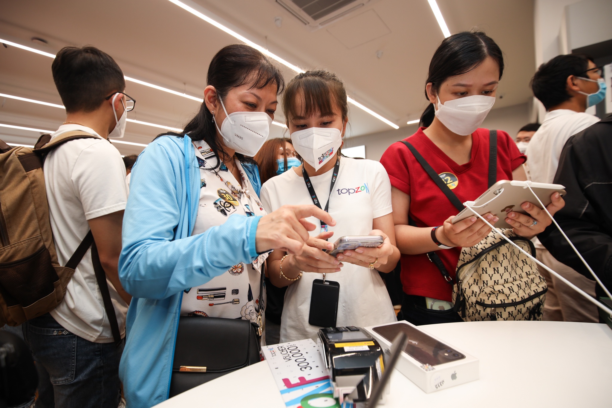 The Gioi Dong,  iPhone anh 14