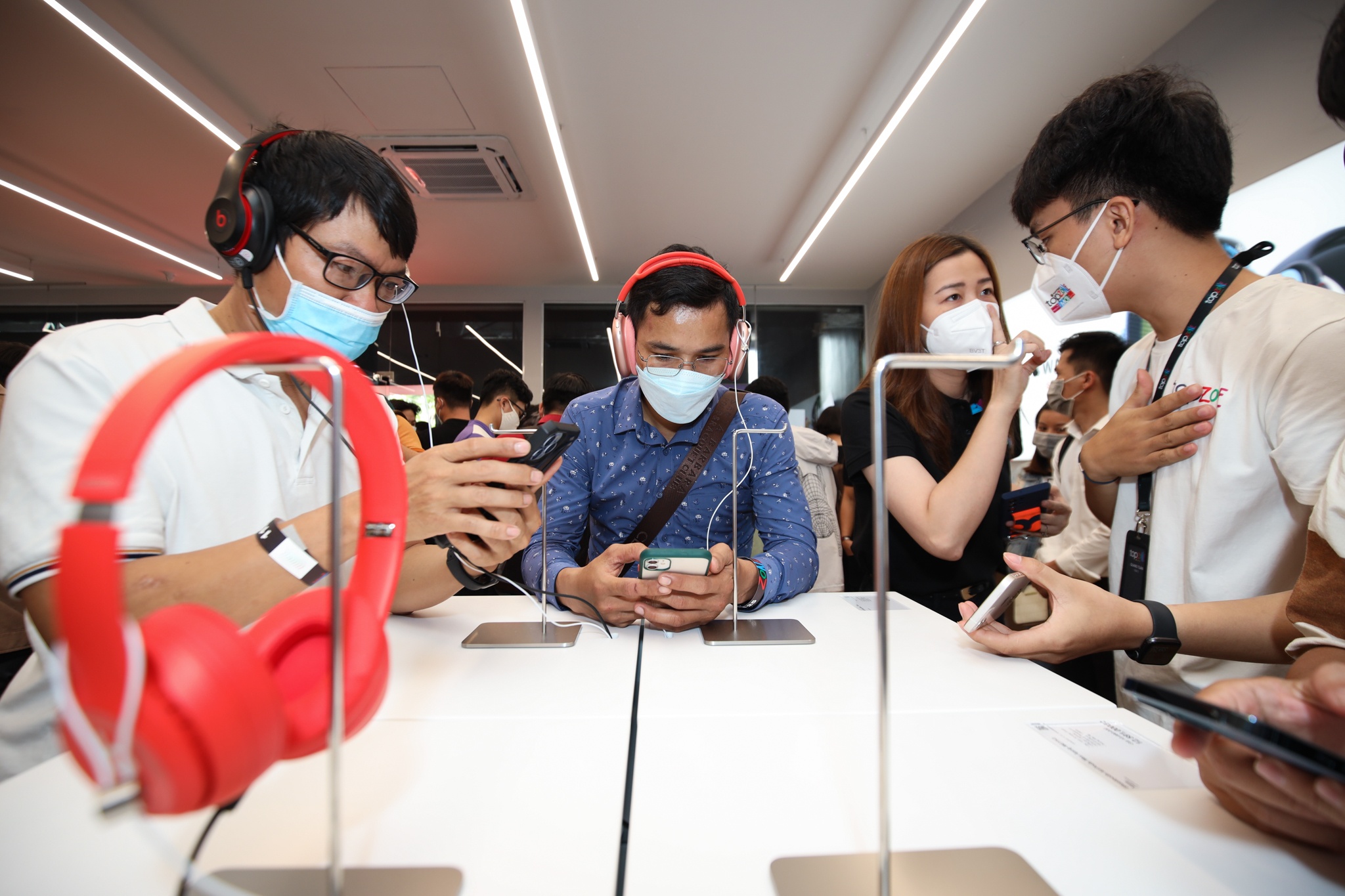 The Gioi Dong,  iPhone anh 3