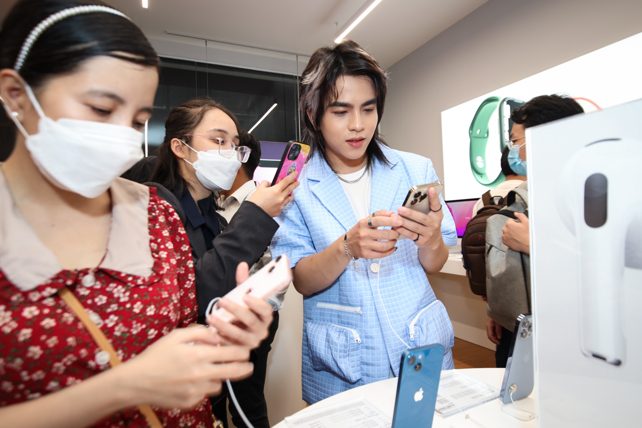 The Gioi Dong,  iPhone anh 9