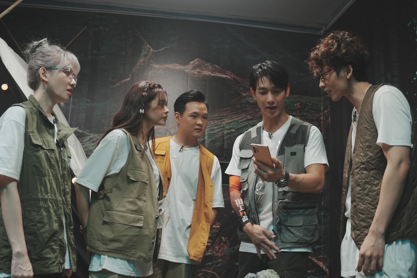 Hari Won,  Ha Viet Hoang anh 2