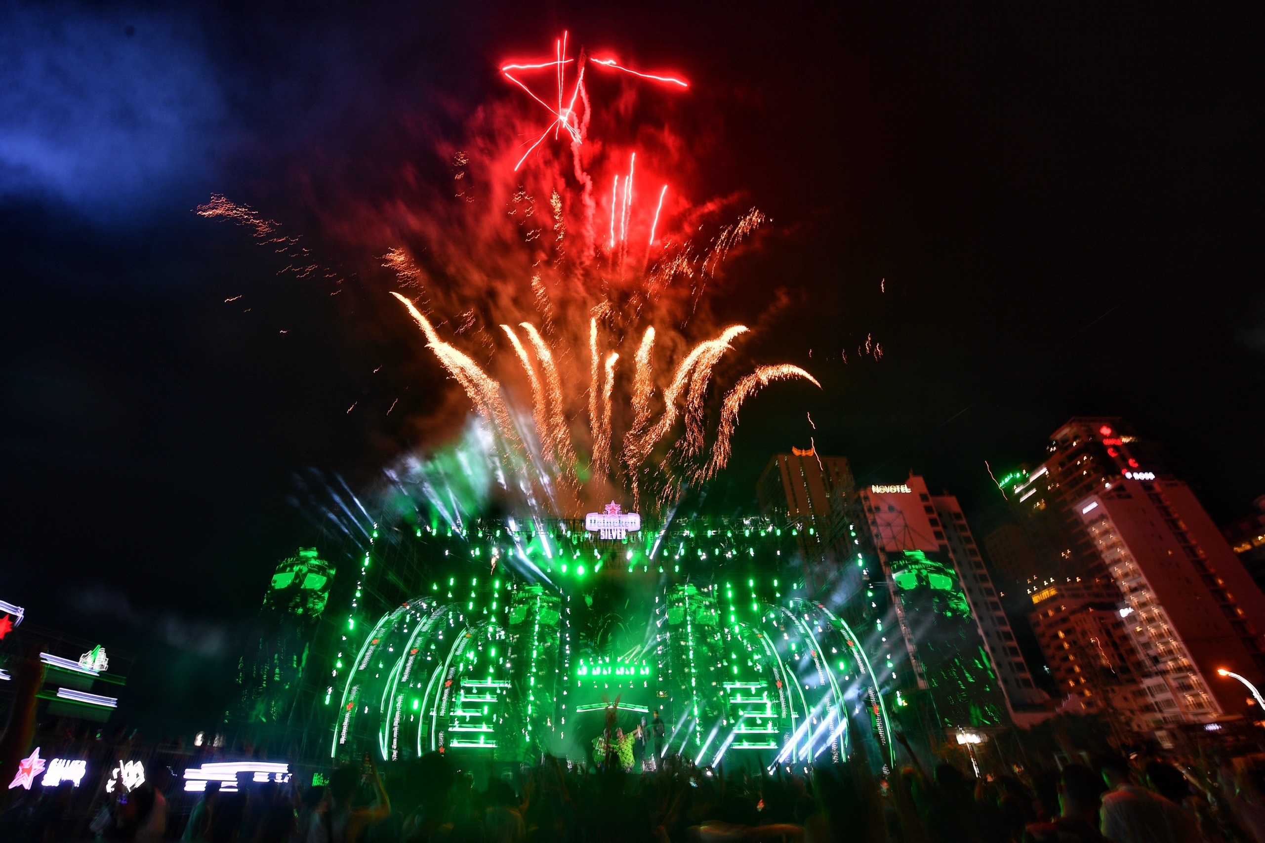 Heineken Silver Music Party thu hut hang nghin khan gia tham gia hinh anh