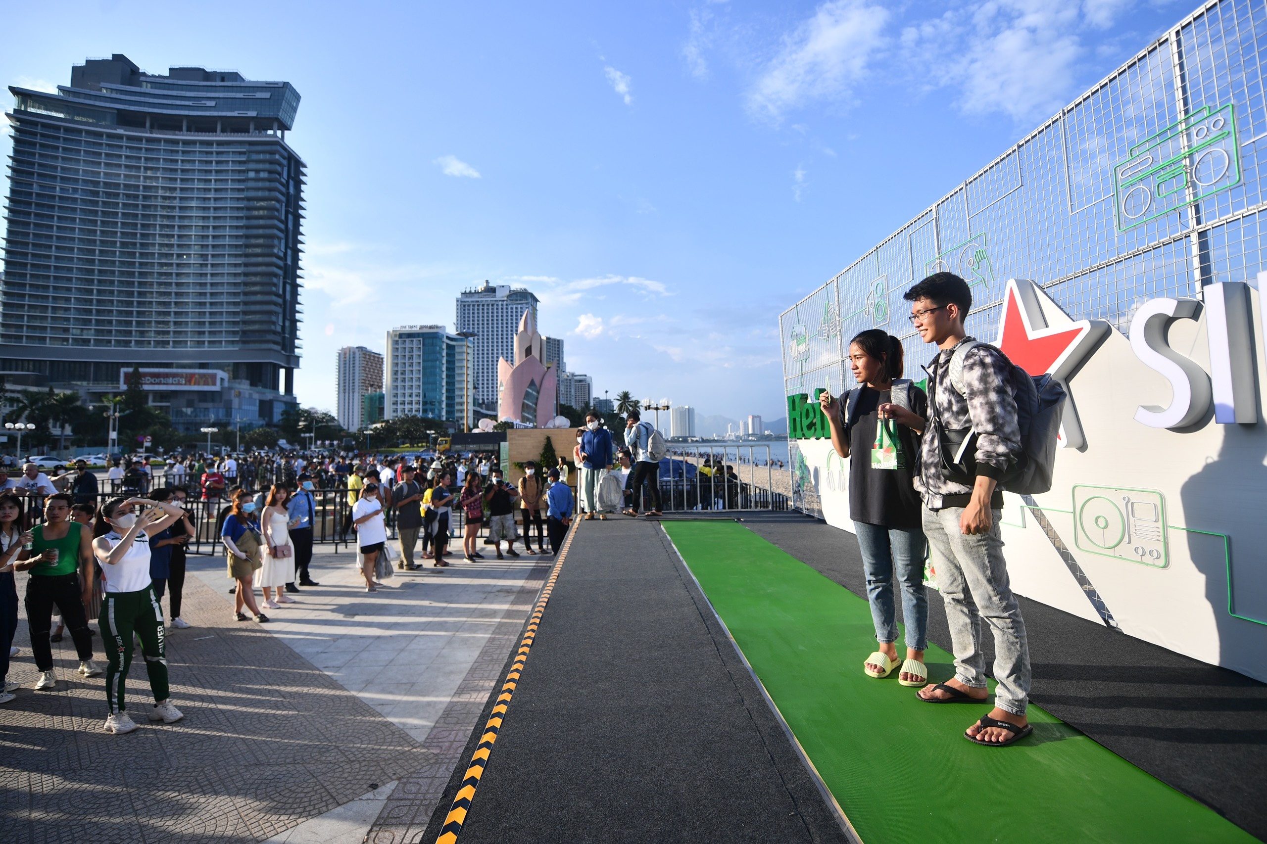 Heineken Silver, Heineken ảnh 2 Heineken Silver, Heineken anh 2