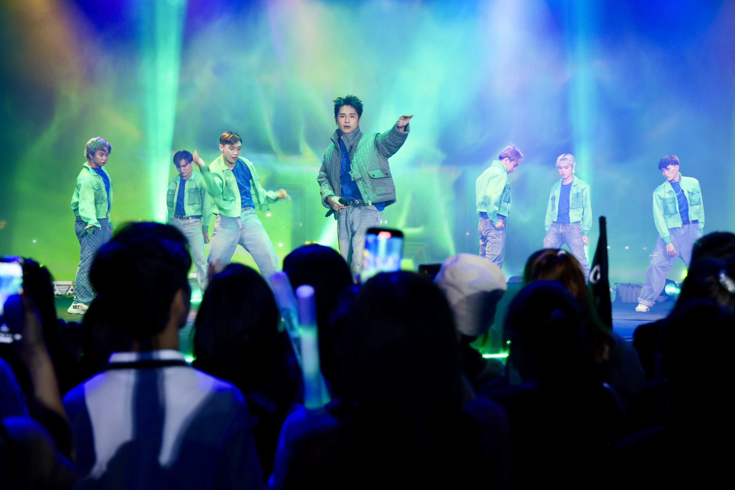 Funtastic Energy Night,  nap giat anh 8