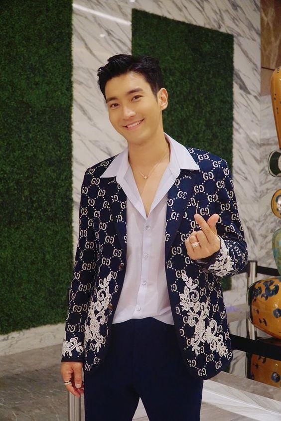 choi siwon anh 19