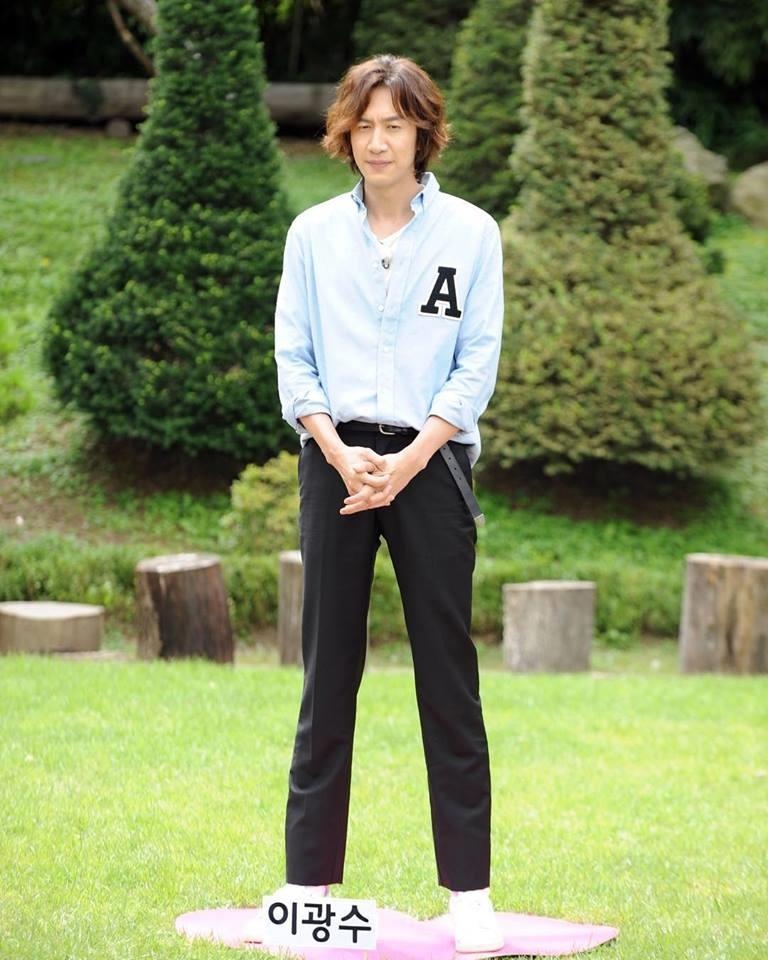 phong cach thoi trang cua lee kwang soo anh 6