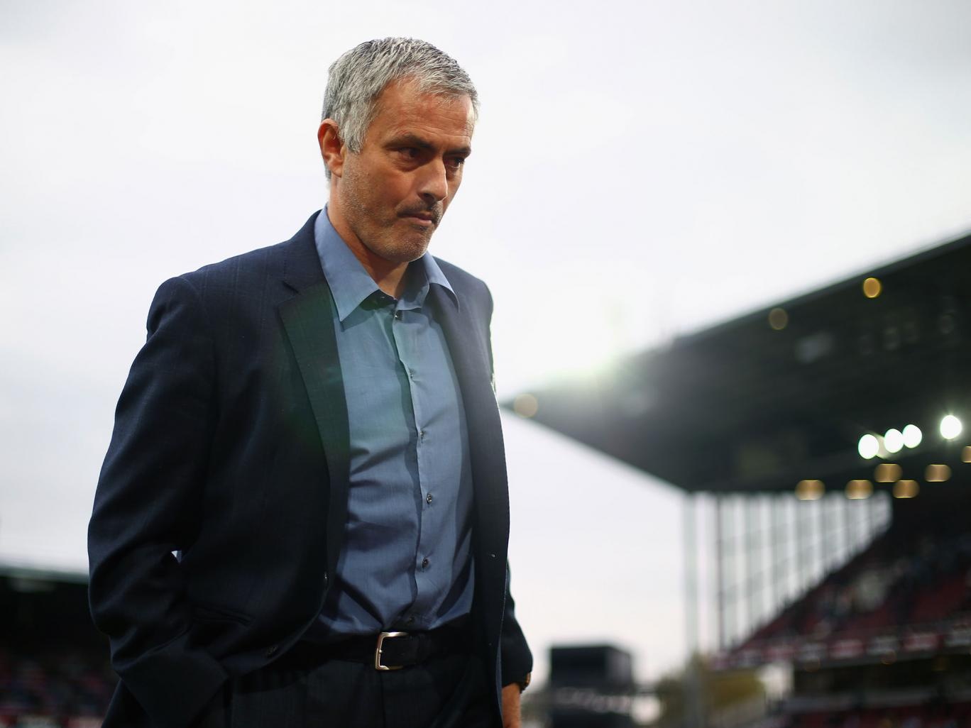 Mourinho se song sot neu la 'Nguoi binh thuong' hinh anh
