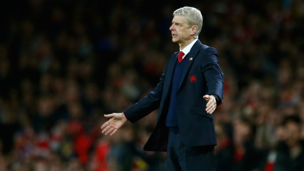 Bay gio, Wenger la mot ga he hinh anh