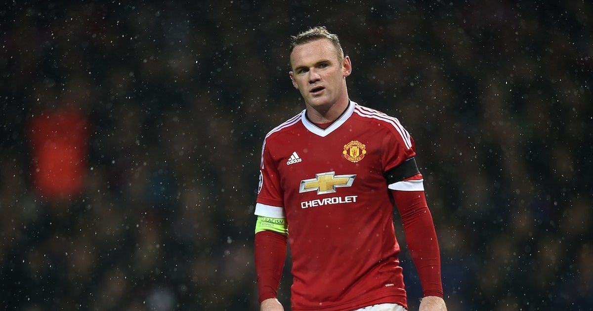 MU can som loai bo Rooney hinh anh