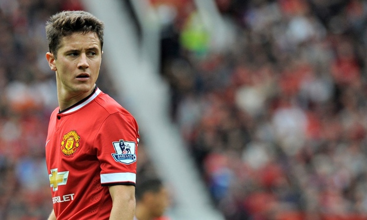 Van Gaal nen bi sa thai neu Herrera roi MU hinh anh