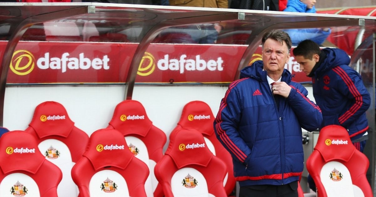 MU tien thoai luong nan, Van Gaal duoc the lam gia hinh anh