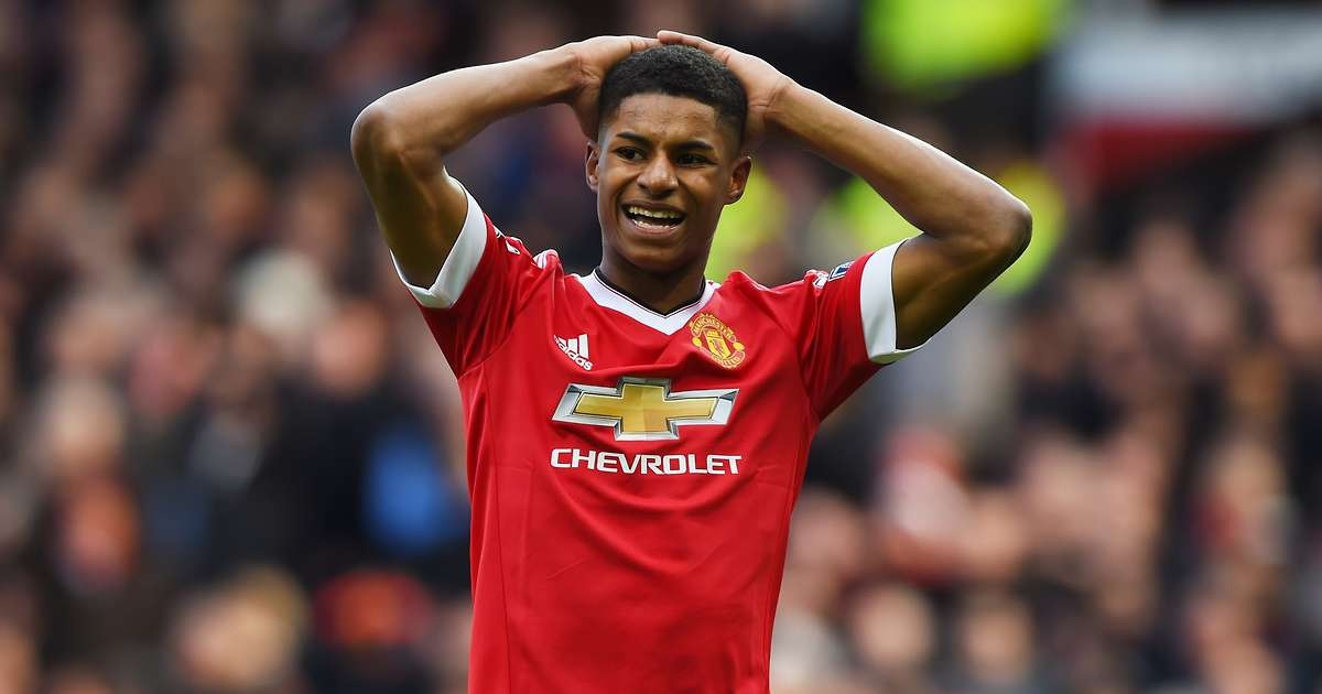 Truoc khi Mourinho den, Van Gaal da lam hai Rashford hinh anh