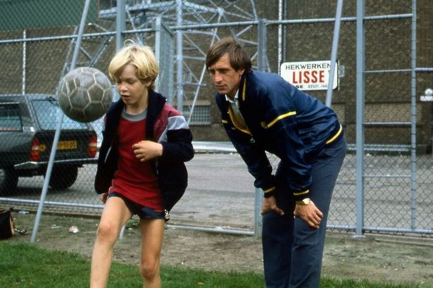 Con trai Cruyff va ban hop dong bi an cua Sir Alex Ferguson anh 2