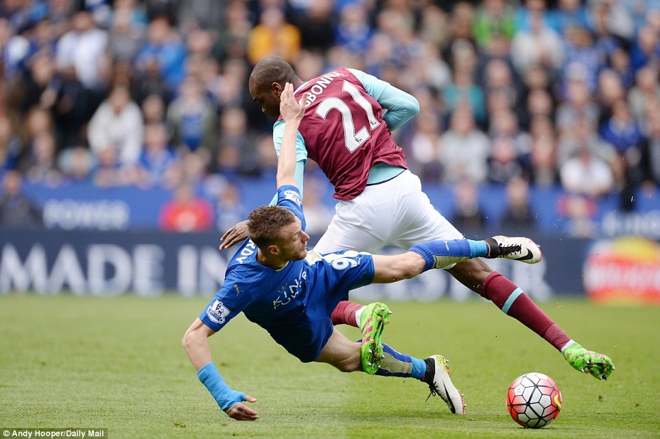 Có một âm mưu chống lại Leicester ảnh 1 Co mot am muu chong lai Leicester anh 1