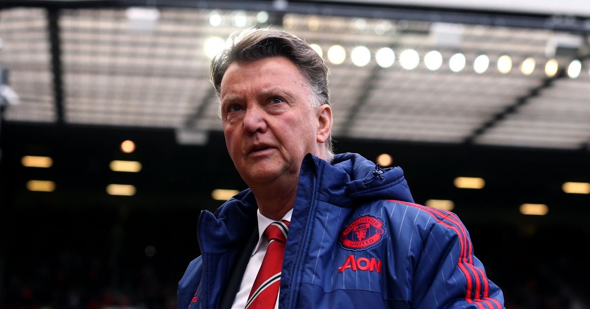 Van Gaal phai ra di sau qua nhieu may man hinh anh